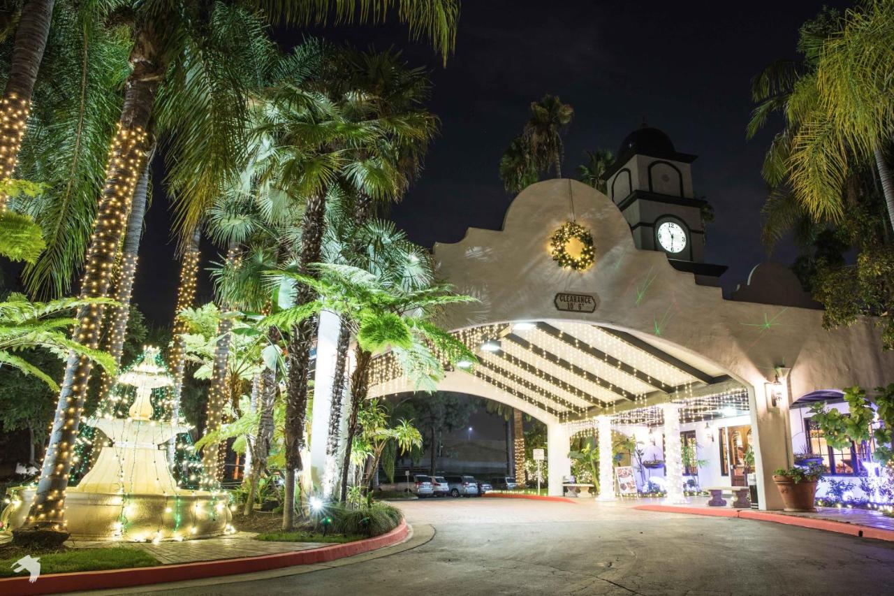 Vanllee Hotel Covina Exterior photo